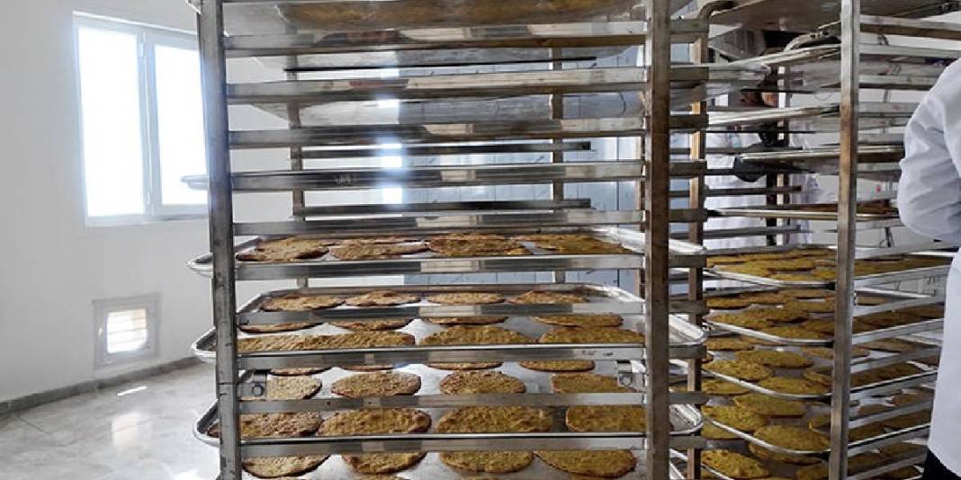 Eskiden bayramlarda yapılırdı şimdi tüm yıl üretiliyor! Kadınlara ekmek kapısı olan tesis: Türkiye’nin her yerine gönderiliyor 5